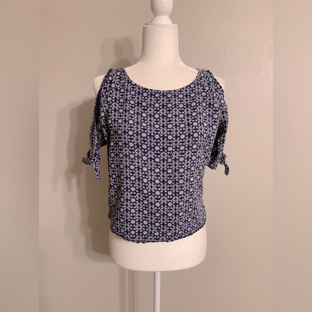 H&M Blue Short Sleeve Cut Out Blouse - Picture 1 of 4